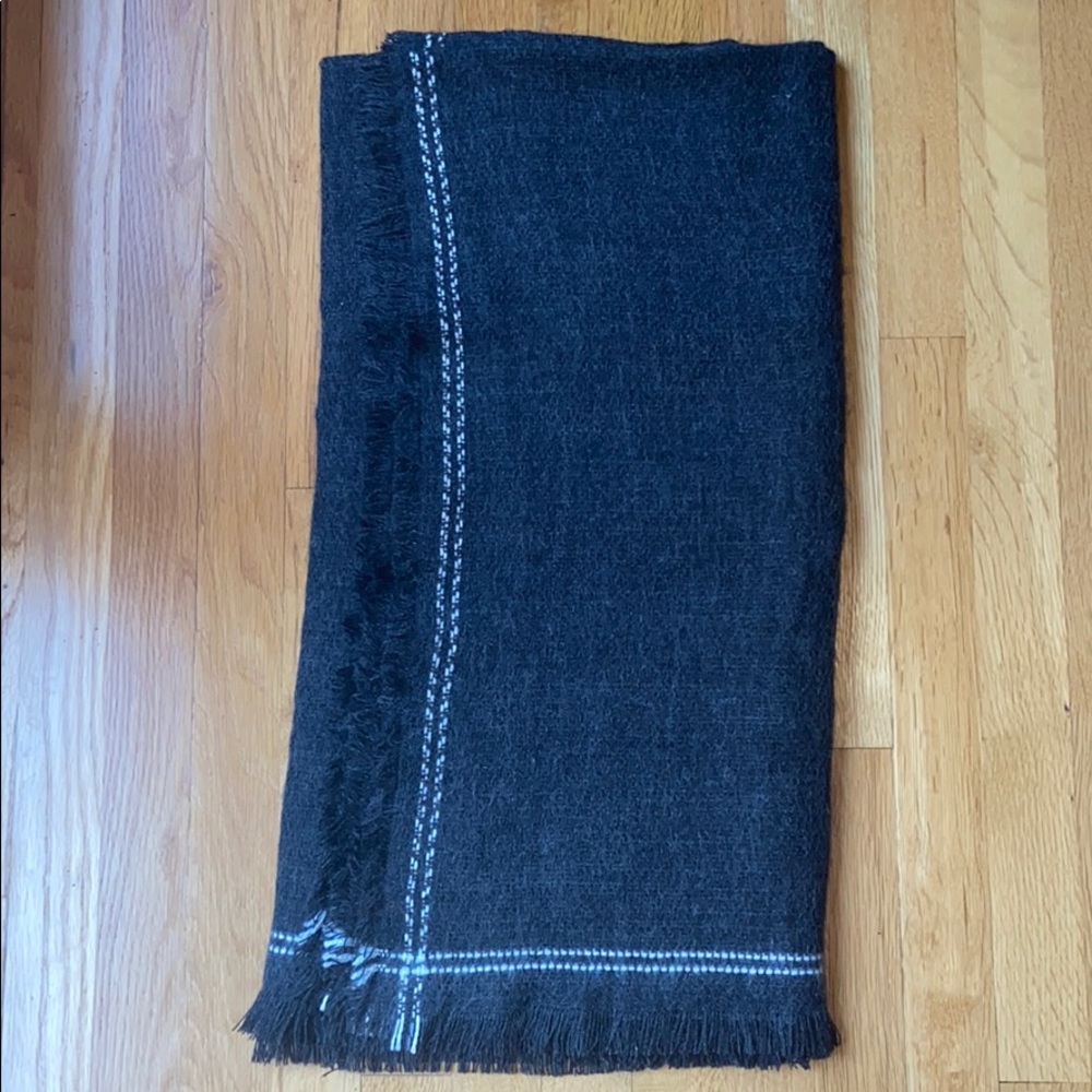 Blanket scarf NWOT